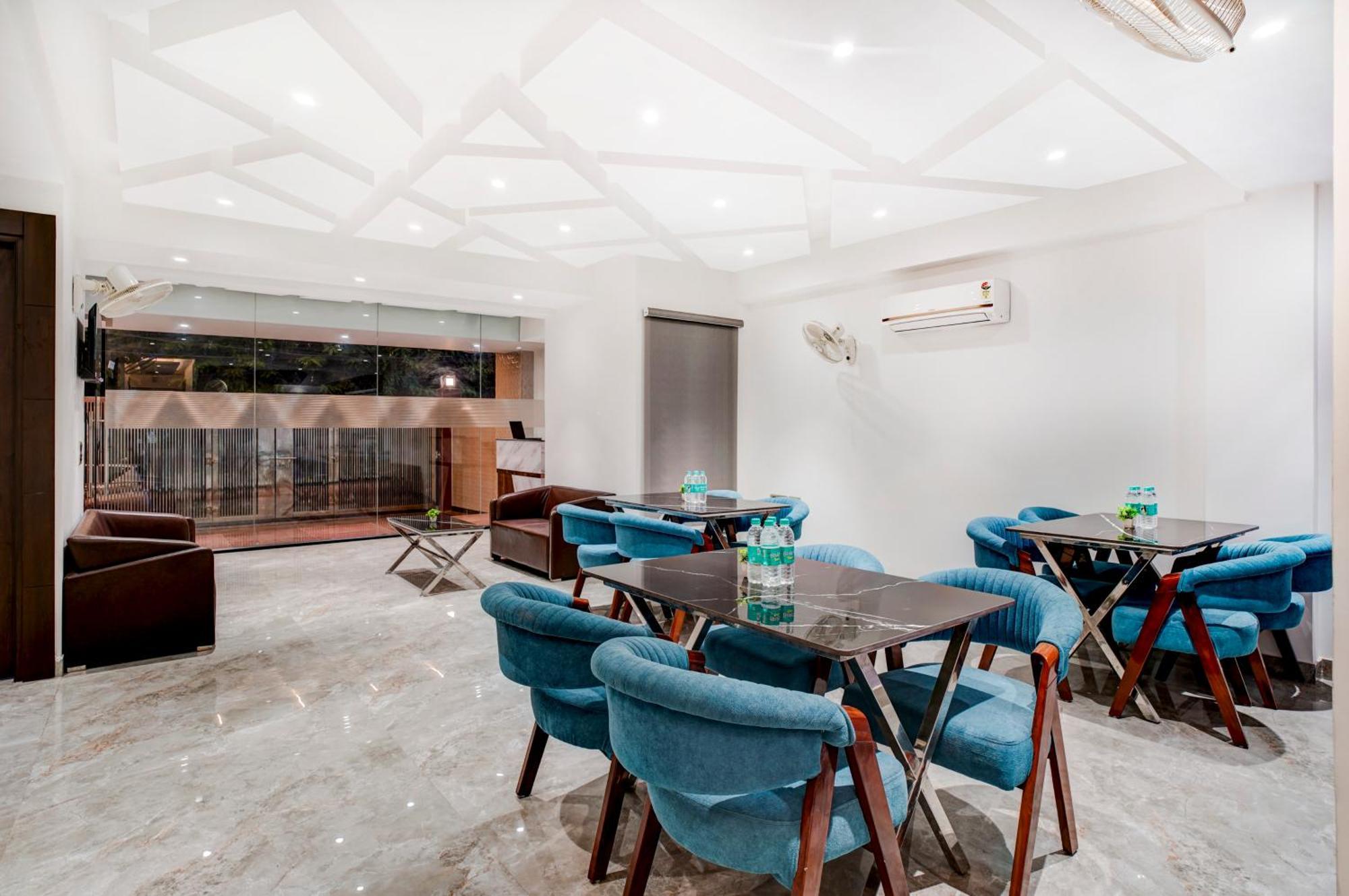 Treebo Corporate Inn Noida Exterior photo
